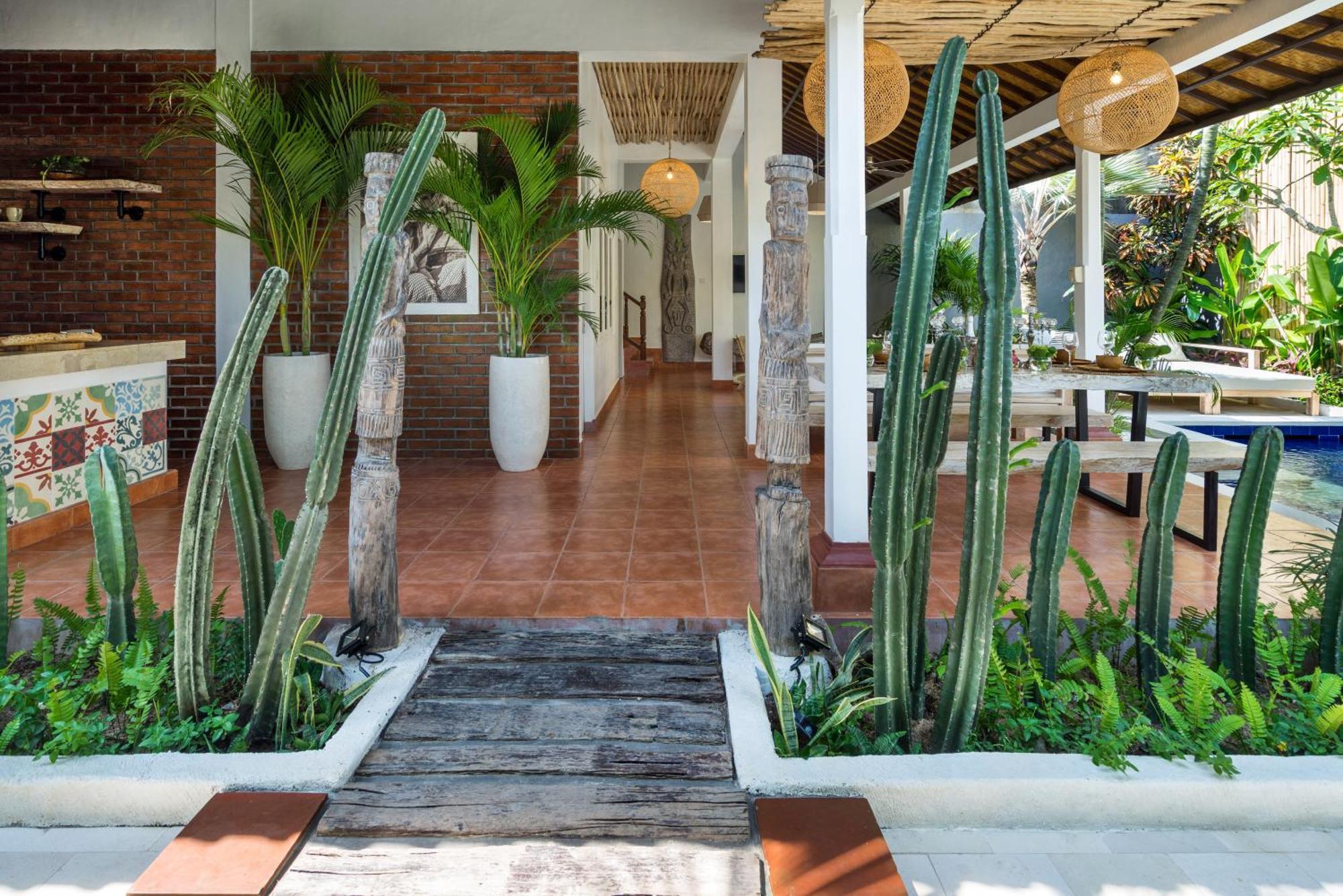 Smiling Cactus Villa *
